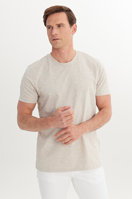 360 Derece Her Yöne Esneyen Slim Fit Bisiklet Yaka Bej Melanj Tişört resmi