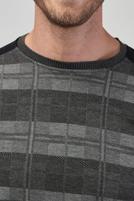 Antrasit Triko resmi