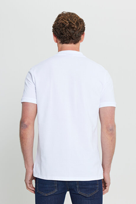 %100 Pamuk Kıvrılmaz Pike Polo Yaka Slim Fit Dar Kesim Beyaz Tişört resmi