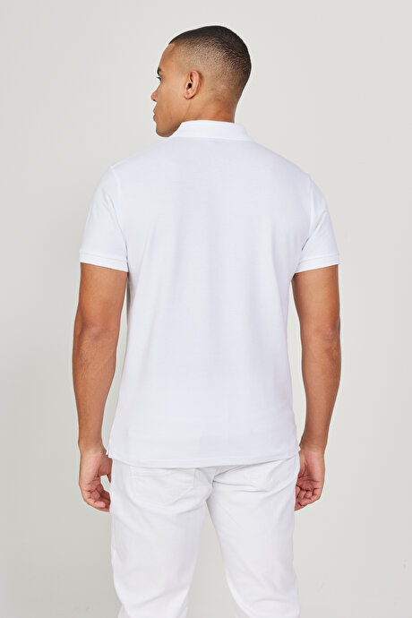Slim Fit Dar Kesim Polo Yaka %100 Pamuk Kısa Kollu Beyaz Tişört resmi