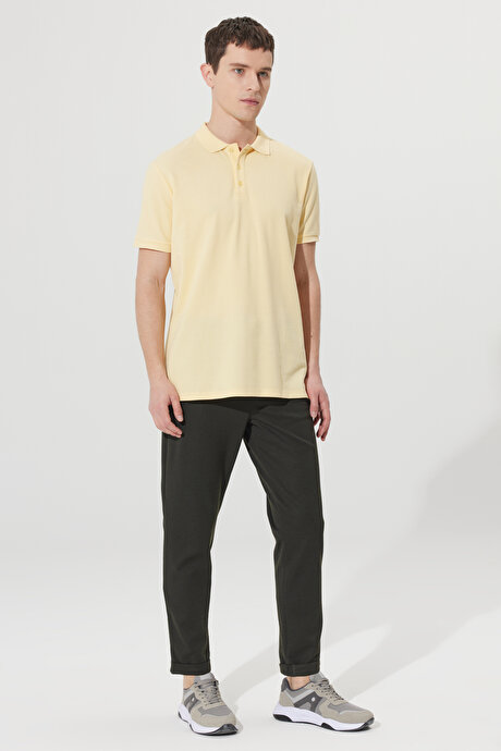 Slim Fit Dar Kesim Polo Yaka %100 Pamuk Kısa Kollu Sarı Tişört resmi