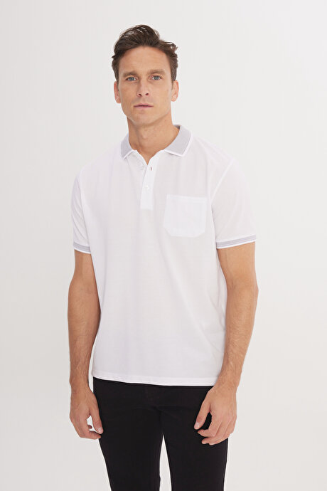 Pamuklu Comfort Fit Rahat Kesim Polo Yaka Cepli Beyaz-Beyaz Tişört resmi
