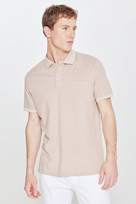 Pamuklu Comfort Fit Rahat Kesim Polo Yaka Cepli Bej-Beyaz Tişört resmi