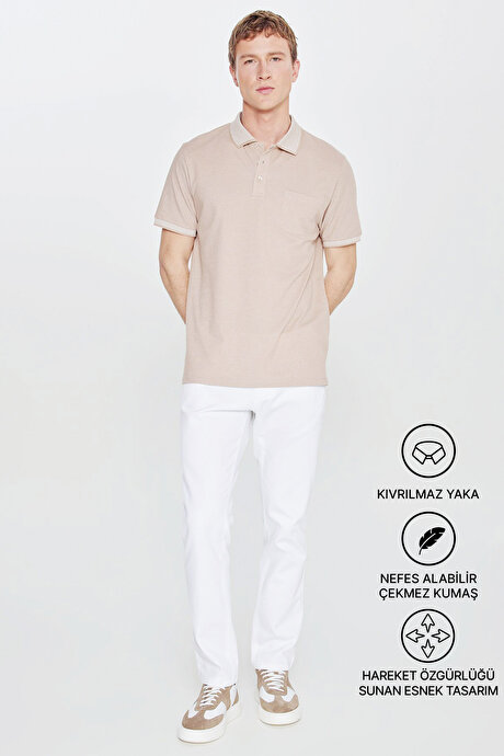 Pamuklu Comfort Fit Rahat Kesim Polo Yaka Cepli Bej-Beyaz Tişört resmi