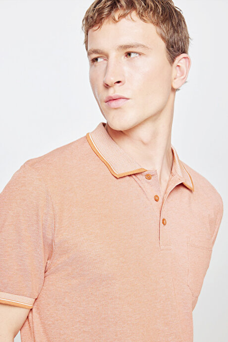 Pamuklu Comfort Fit Rahat Kesim Polo Yaka Cepli Kiremit-Bej Tişört resmi