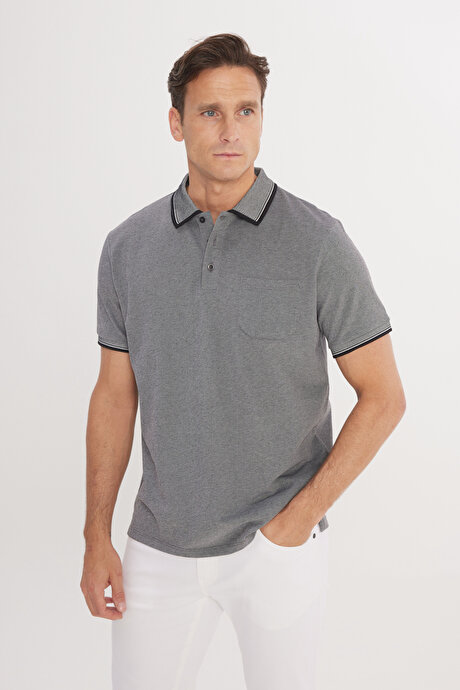 Pamuklu Comfort Fit Rahat Kesim Polo Yaka Cepli Siyah Tişört resmi
