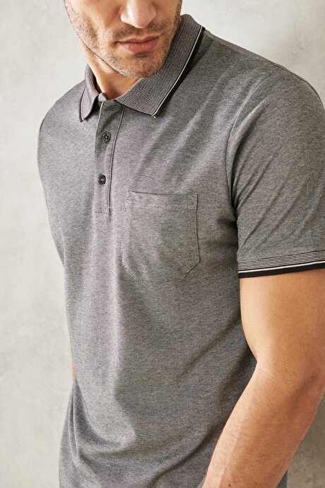 Regular Fit Geniş Kesim Polo Yaka Cepli Siyah Tişört resmi