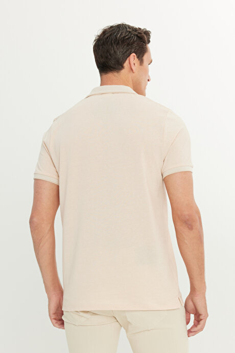 Slim Fit Dar Kesim Kıvrılmaz Polo Yaka Kısa Kollu Açık Bej-Beyaz Tişört resmi