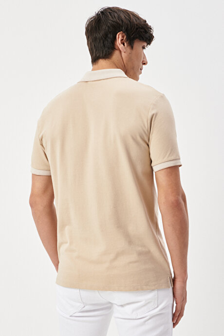 Düğmeli Polo Yaka Cepsiz Slim Fit Dar Kesim Düz Açık Bej Tişört resmi