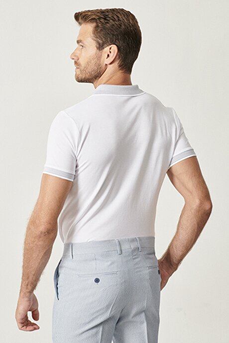 Slim Fit Dar Kesim Kıvrılmaz Polo Yaka Kısa Kollu Beyaz Tişört resmi