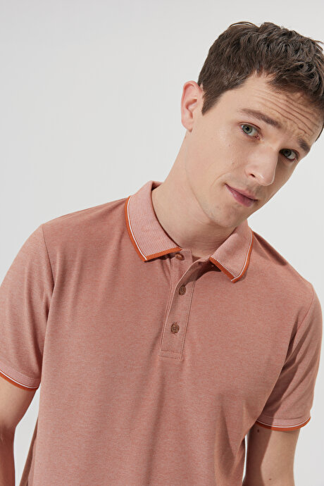 Slim Fit Dar Kesim Kıvrılmaz Polo Yaka Kısa Kollu Kiremit-Bej Tişört resmi