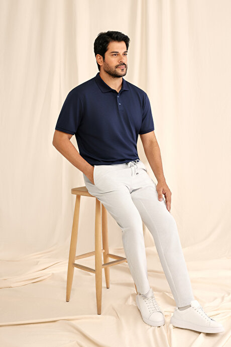 Slim Fit Dar Kesim Kıvrılmaz Polo Yaka Kısa Kollu Lacivert Tişört resmi