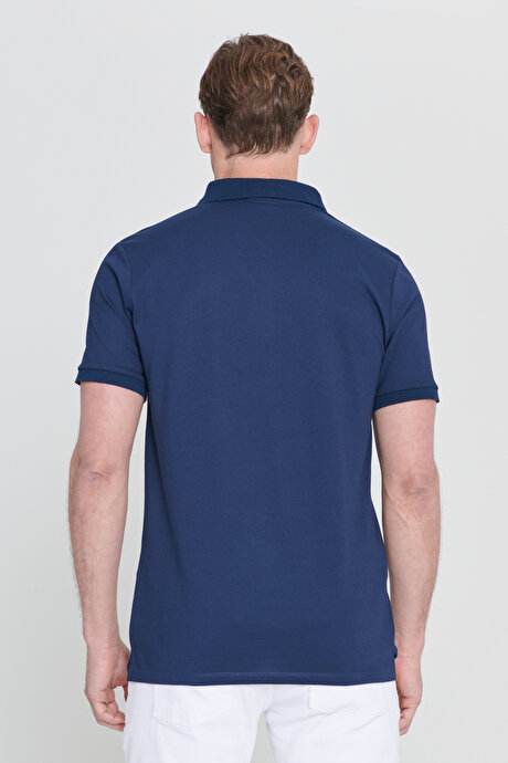 Slim Fit Dar Kesim Kıvrılmaz Polo Yaka Kısa Kollu Lacivert Tişört resmi