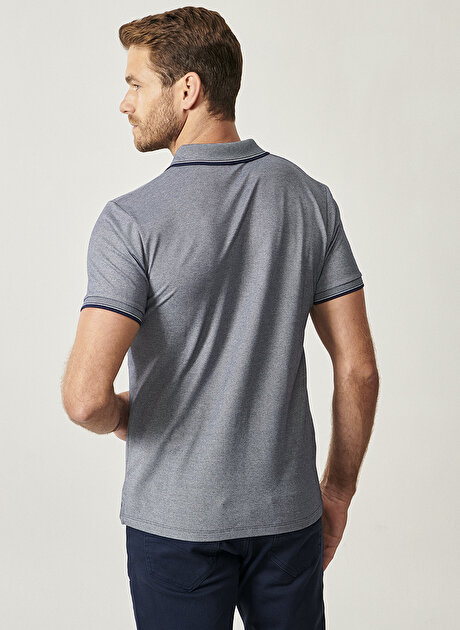 Slim Fit Dar Kesim Kıvrılmaz Polo Yaka Kısa Kollu Lacivert Tişört resmi