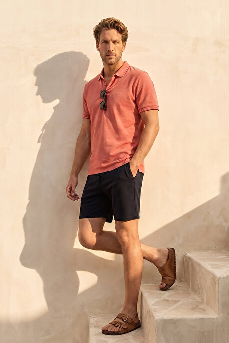 Slim Fit Dar Kesim Kıvrılmaz Polo Yaka Kısa Kollu Nar Çiçeği-Beyaz Tişört resmi