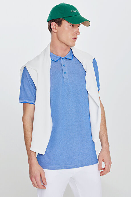 Slim Fit Dar Kesim Kıvrılmaz Polo Yaka Kısa Kollu Saks-Beyaz Tişört resmi