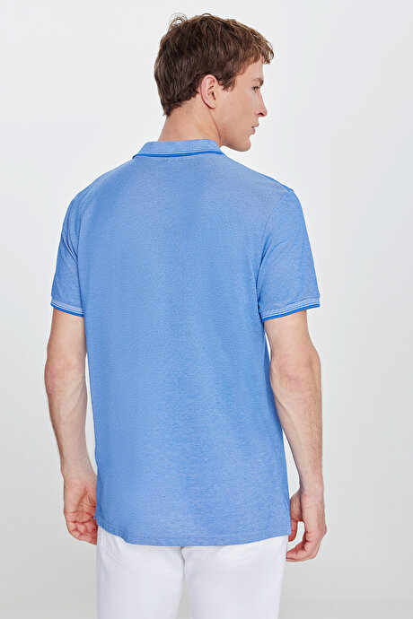 Slim Fit Dar Kesim Kıvrılmaz Polo Yaka Kısa Kollu Saks-Beyaz Tişört resmi