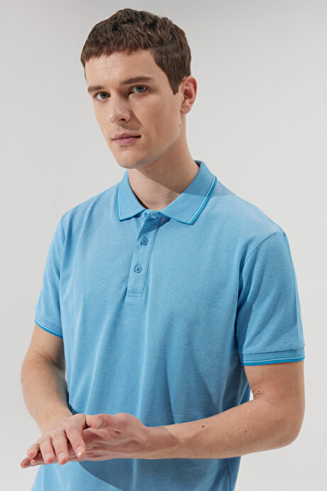 Slim Fit Dar Kesim Kıvrılmaz Polo Yaka Kısa Kollu Saks-Beyaz Tişört resmi