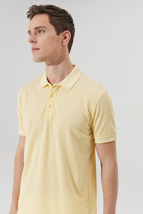 Düğmeli Polo Yaka Cepsiz Slim Fit Dar Kesim Düz Sarı-Beyaz Tişört resmi