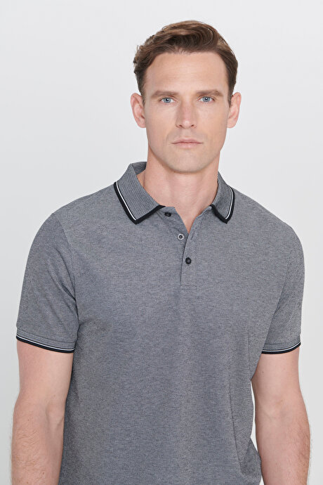 Slim Fit Dar Kesim Kıvrılmaz Polo Yaka Kısa Kollu Siyah Tişört resmi