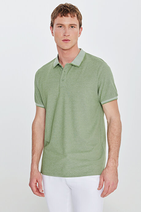 Slim Fit Dar Kesim Kıvrılmaz Polo Yaka Kısa Kollu Yeşil Tişört resmi