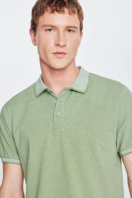 Slim Fit Dar Kesim Kıvrılmaz Polo Yaka Kısa Kollu Yeşil Tişört resmi