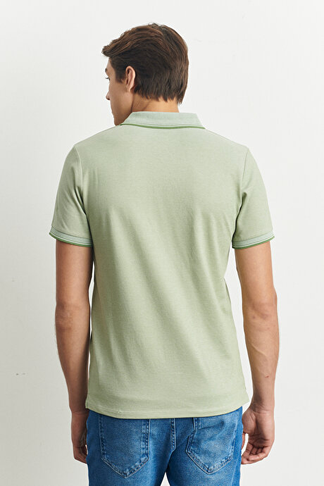 Slim Fit Dar Kesim Kıvrılmaz Polo Yaka Kısa Kollu Yeşil Tişört resmi