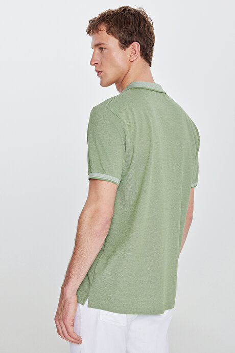 Slim Fit Dar Kesim Kıvrılmaz Polo Yaka Kısa Kollu Yeşil Tişört resmi