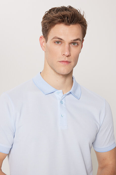 Slim Fit Dar Kesim Kıvrılmaz Polo Yaka Kısa Kollu Açık Mavi Tişört resmi