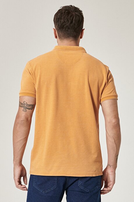 Turuncu Tişört resmi