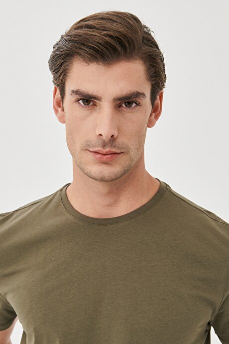 Slim Fit Dar Kesim %100 Pamuk Bisiklet Yaka Desensiz Haki Tişört resmi