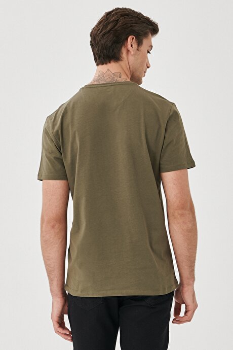 Slim Fit Dar Kesim %100 Pamuk Bisiklet Yaka Desensiz Haki Tişört resmi