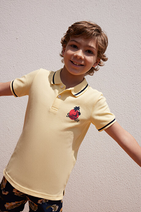 Standart Fit Normal Kesim %100 Pamuk Baskılı Çocuk Sarı Tişört resmi