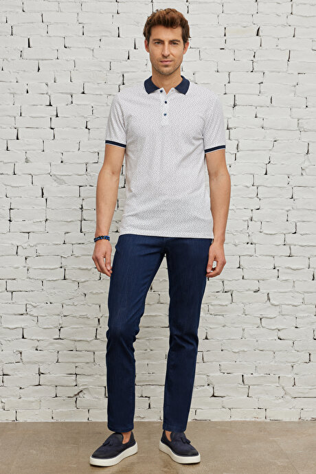 Slim Fit Dar Kesim Polo Yaka %100 Pamuk Baskılı Beyaz-Lacivert Tişört resmi