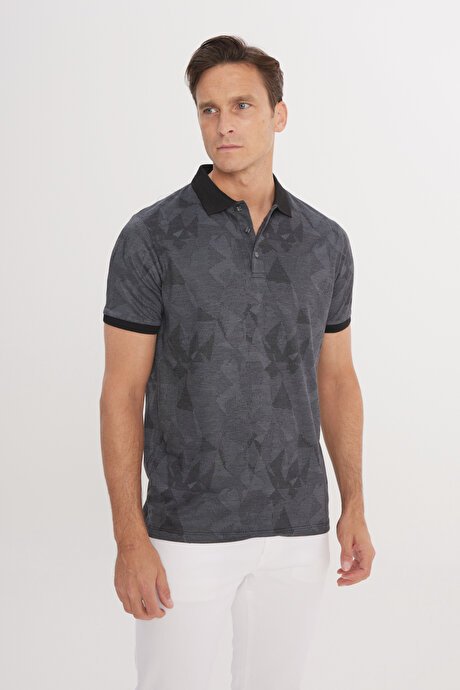 Slim Fit Dar Kesim Polo Yaka Jakarlı Siyah Tişört resmi
