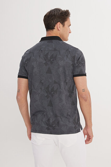 Slim Fit Dar Kesim Polo Yaka Jakarlı Siyah Tişört resmi