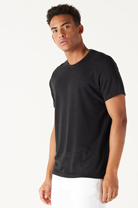 Slim Fit Dar Kesim Bisiklet Yaka Kısa Kollu Keten Görünümlü Siyah Tişört resmi