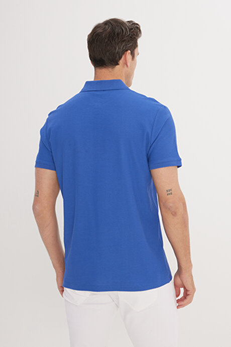Slim Fit Dar Kesim Polo Yaka %100 Pamuk Petek Desenli Kısa Kollu Saks Tişört resmi