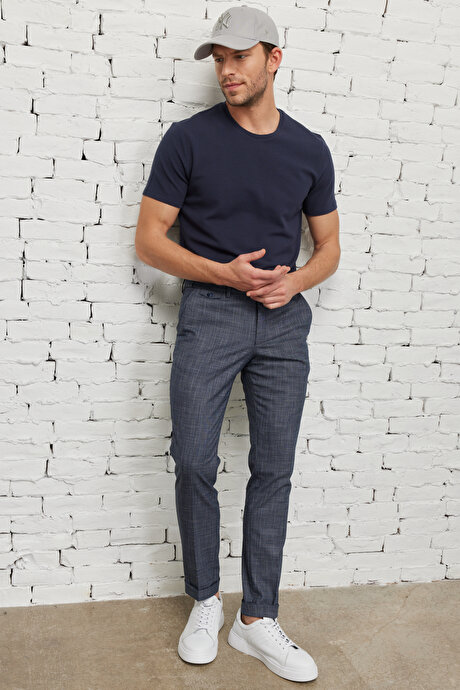 Slim Fit Dar Kesim Bisiklet Yaka Kısa Kollu Yumuşak Tuşeli Basic Lacivert Tişört resmi