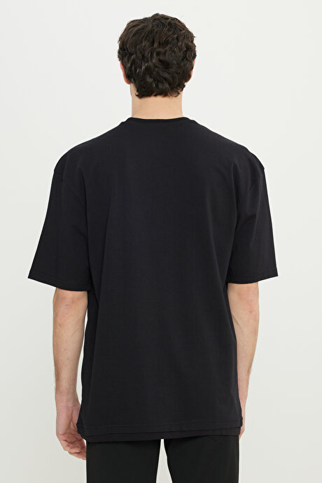 Oversize Bol Kesim Bisiklet Yaka %100 Pamuk Kısa Kollu Siyah Tişört resmi