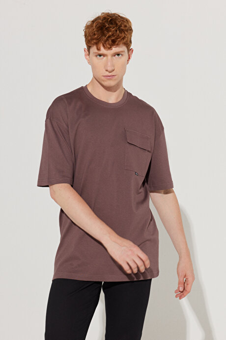 Oversize Bol Kesim Bisiklet Yaka %100 Pamuk Cepli Mürdüm Tişört resmi