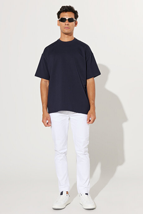 Oversize Bol Kesim Bisiklet Yaka Pamuklu Kısa Kollu Lacivert Tişört resmi