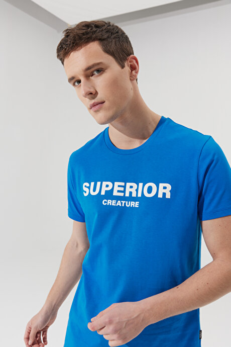 Slim Fit Dar Kesim Bisiklet Yaka %100 Pamuk Slogan Baskılı Saks Tişört resmi