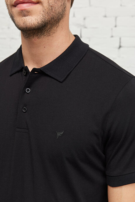 Slim Fit Dar Kesim Polo Yaka %100 Organik Pamuklu Siyah Tişört resmi