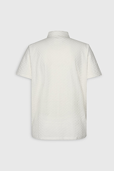 Regular Fit Rahat Kesim %100 Pamuk Jakarlı Polo Yaka Beyaz Tişört resmi