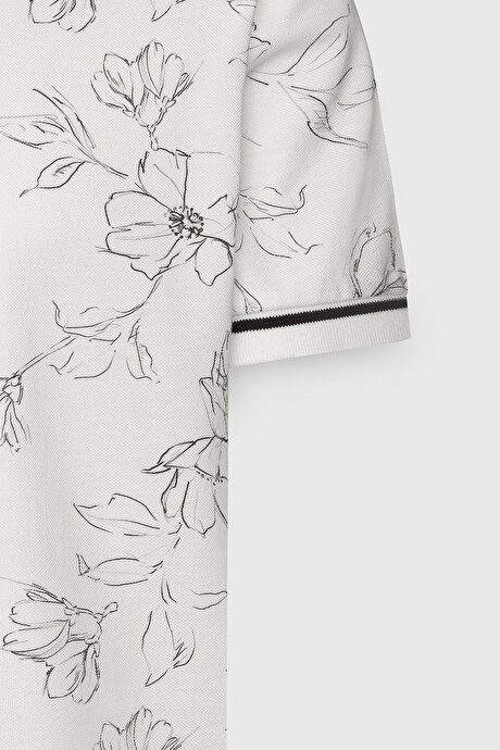 Slim Fit Dar Kesim %100 Pamuk Çiçek Baskılı Polo Yaka Beyaz-Lacivert Tişört resmi