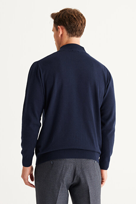 Standart Fit Normal Kesim Yarım Balıkçı Yaka Pamuklu Lacivert Kazak resmi