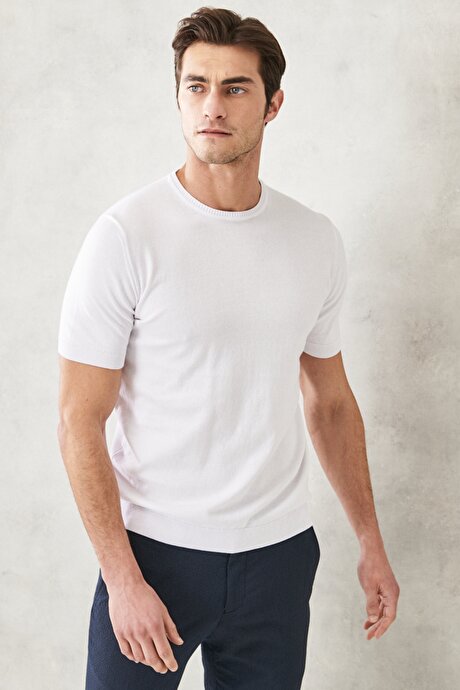 360 Derece Her Yöne Esneyen Slim Fit Dar Kesim %100 Pamuk Beyaz Triko Tişört resmi