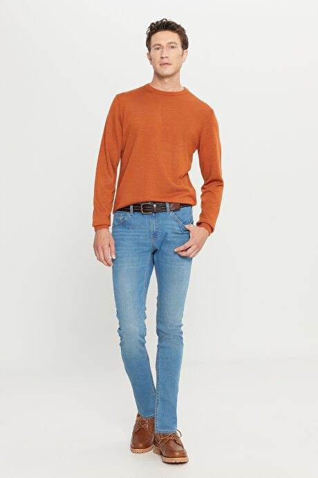 Anti-Pilling Tüylenme Yapmayan Standart Fit Normal Kesim Bisiklet Yaka Triko Kiremit Kazak resmi