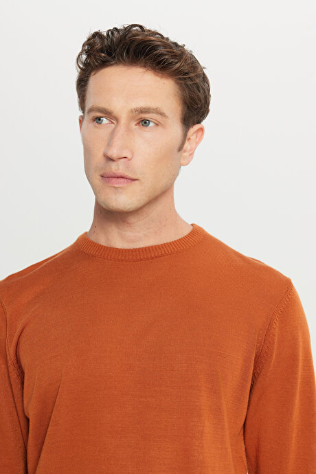 Anti-Pilling Tüylenme Yapmayan Standart Fit Normal Kesim Bisiklet Yaka Triko Kiremit Kazak resmi